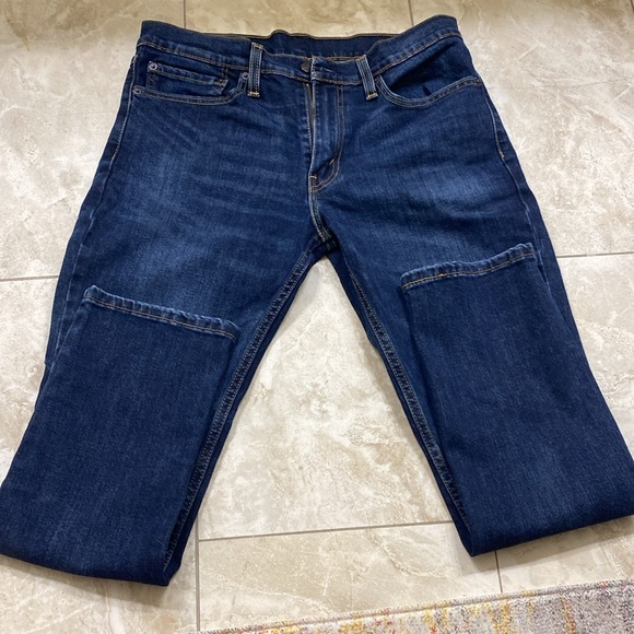 Like new Levi’s 511. 34/30 tapered leg - Picture 2 of 3